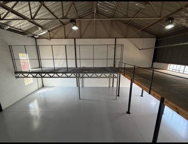 350M² WAREHOUSE TO LET IN HALFWAY HOUSE